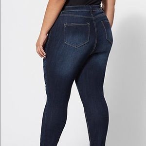 New York and Company Plus Skinny Jeans 18P